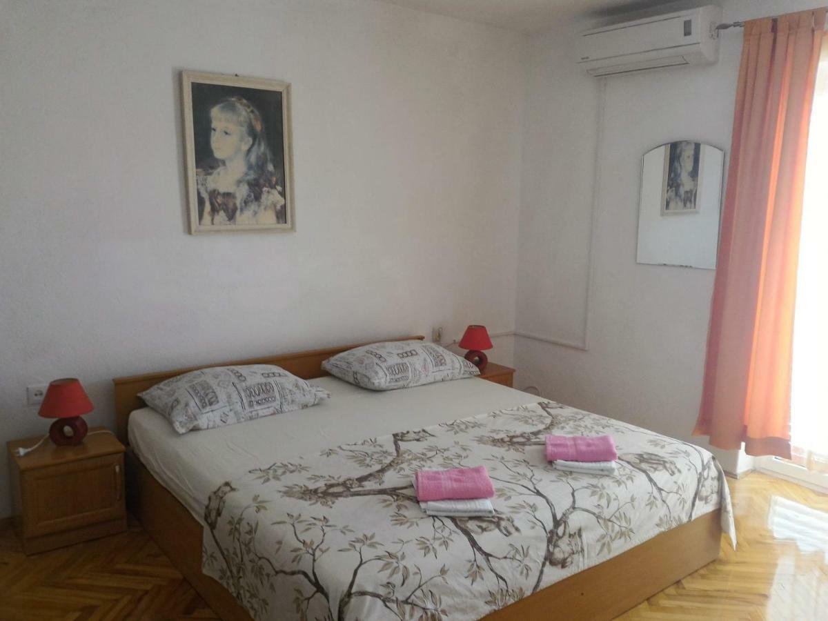 Apartment For 6 In Makarska Centar מראה חיצוני תמונה