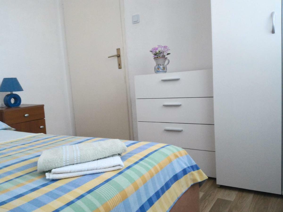 Apartment For 6 In Makarska Centar מראה חיצוני תמונה