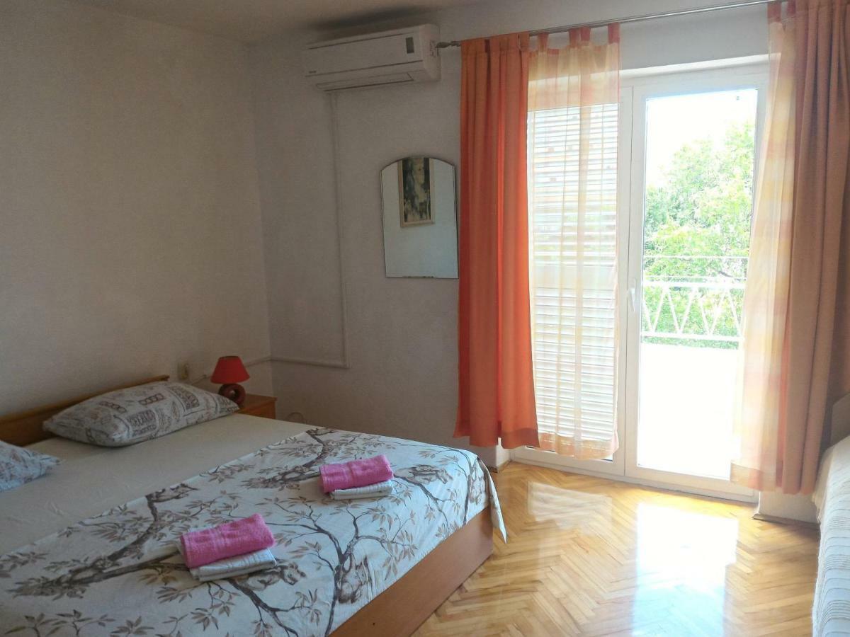 Apartment For 6 In Makarska Centar מראה חיצוני תמונה
