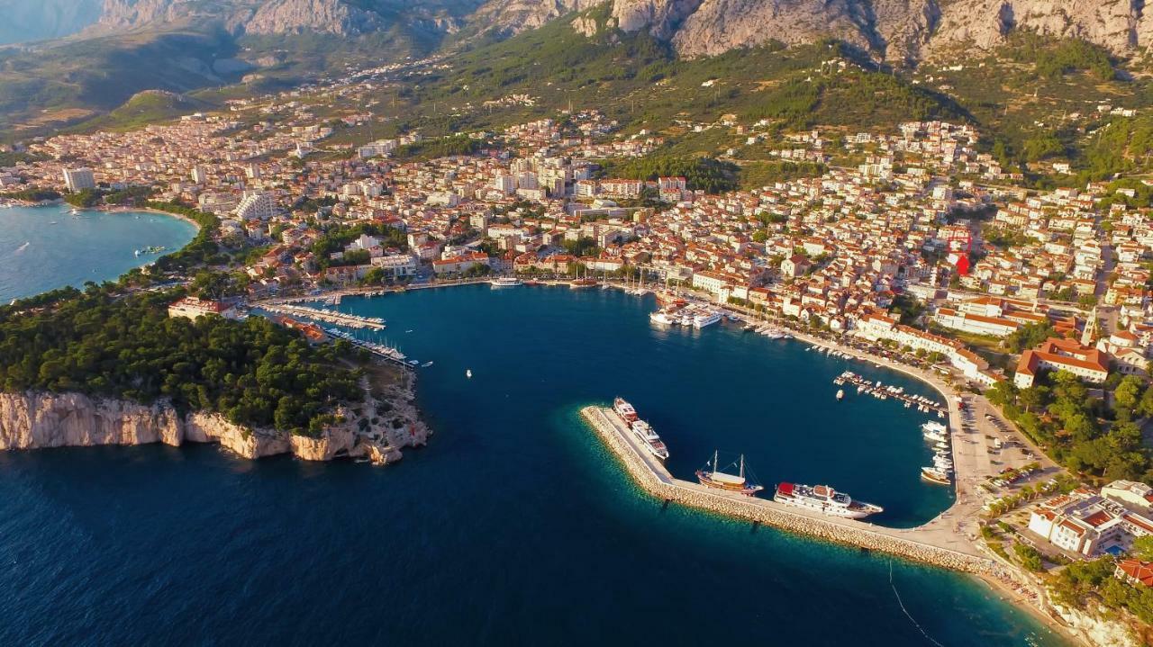 Apartment For 6 In Makarska Centar מראה חיצוני תמונה
